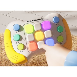 Jucarie Interactiva Flippy, Tip Consola Pop It, 6 butoane functionale, 5 Moduri de Joc, 600 Niveluri, + 3 ani, Galben/Gri - Img 5