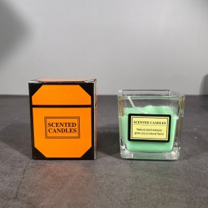 Lumanare Parfumata, Flippy, Model Pahar Transparent, cu Ulei Esential, Aroma de Ceai Alb, Verde