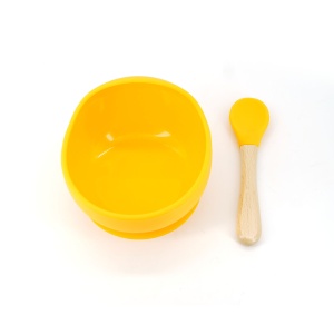 Set 2 piese diversificare bebelusi si copii din silicon Flippy, bol cu ventuza, lingurita din lemn si silicon, pentru gustari, fara alergeni, galben - Img 1