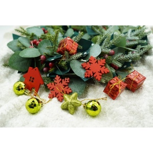 Set de 24 ornamente de brad, Flippy, de tip Glob, Rosu/ Auriu, din polistiren, cu finisaj sclipitor , cutie 3 cm adancime x 20 cm lungime x 14 cm inaltime - Img 7