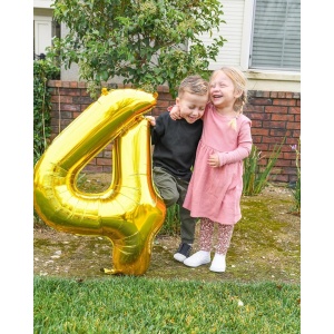 Balon din Folie Metalizata Flippy, Figurina Cifra, Tema Aniversare 80 cm, Ambalaj Individual, Pai inclus, Umflare cu Aer sau Heliu, Auriu, Cifra 4 - Img 6