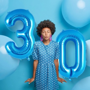 Balon din Folie Metalizata, Flippy, Figurina Cifra, Tema Aniversare 80 cm, Ambalaj Individual, Pai inclus, Umflare cu Aer sau Heliu, Albastru, Cifra 3 - Img 5