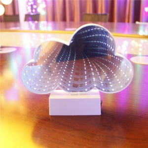 Decoratiune Luminoasa cu Baterii/USB Neon Model Norisor 20 cm Alb Rece - Img 2