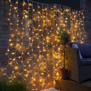 Instalatie Craciun, Tip Perdea, IP44, 3 m x 3 m, 240 LED-uri, Alb Cald, cu 8 jocuri de lumini, 31 V, 9W, Interconectabila, Prelungitor 3 m inclus, Fir transparent, Interior/ Exterior, Flippy - Img 1