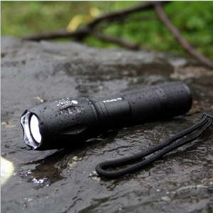 Lanterna Power Bank LED, Flippy, Incarcare USB, Raza 300m, 5W, Model T9 Telescopic 14.7 -15.7 cm, Functie Zoom si Incarcare Telefon, Negru - Img 5