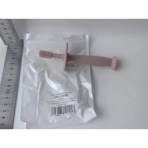 Periuta de Dinti din Silicon pentru Bebelusi, Flippy, fara BPA, 360 Grade, Bariera Anti-Inghitire, Maner Ergonomic, 12.5 x 15 cm, Roz - Img 6