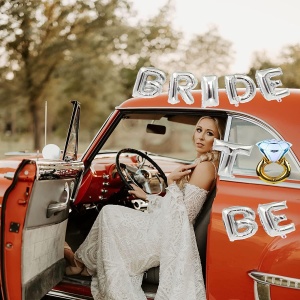 Set Baloane din Folie Metalizata, Flippy, Model Bride to Be cu Inel de Logodna, Litere de 40 cm, Baloane Party, Ambalaj Individual, Pai Inclus, Umflare cu Aer sau Heliu, Argintiu - Img 4