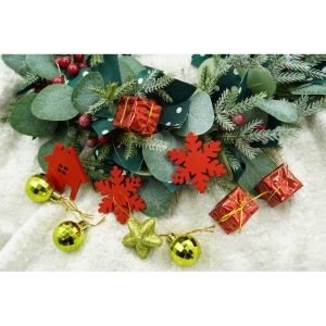 Set de 24 ornamente de brad, Flippy, de tip Glob, Rosu/ Auriu, din polistiren, cu finisaj sclipitor , cutie 3 cm adancime x 20 cm lungime x 14 cm inaltime - Img 8