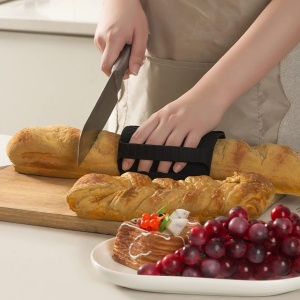 Suport de Silicon Multifunctional de Mana, Flippy, pentru Cuptor, Alimente Fierbinti, Carne, Izolare Termica, Anti-alunecare, 18x12x1.5 cm, Negru - Img 6