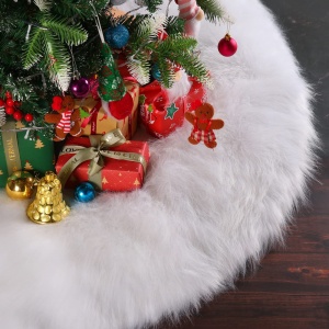 Covor pentru bradul de Craciun White Haipai, diametru 90 cm, blana cu o grosime 2.5 - 3 cm, alb - Img 7