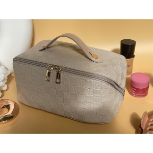 Geanta de Calatorie Flippy, Pentru Cosmetice, Portabila, Impermeabila, din Piele Ecologica, Compartimente Multiple, cu Fermoar, 22 x 13 x 12.5 cm, In Carouri, Crem - Img 7