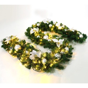 Ghirlanda decorativa Craciun cu Globuri si funde argintii, Flippy, 2,70 m, Verde - Img 2