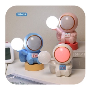 Lampa de Veghe 2in1, Flippy, Lampa, Ascutitoare si Spatiu Depozitare, Model Astronaut, Incarcare USB, din ABS, 12 x 7 x 11 cm, Lumina Led, Multicolor - Img 2
