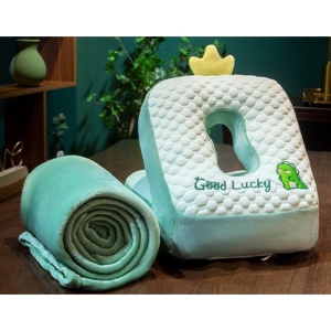 Set 2in1 Patura Microfibra si Perna din Spuma, Flippy, pentru Birou, Calatorii, Pauze, Model Dinozaur, Microfibra, 1x1.7 m, 30x35x30 cm, Verde - Img 3