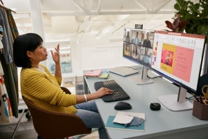 HP consumer HP 15-fd1100nn, Intel Core 7 150U, 16GB DDR4-3200 RAM, 512GB PCIe NVMe M.2 SSD, 15.6" AG FHD 1920x1080, Intel Graphics, 1 USB-C 3.2, 2 USB-A 3.1, 1 HDMI 1.4b, BT 5.4, FreeDOS, US, Natural silver, 2yw D73BJEA