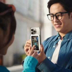 Insta360 Selfie Screen with Light