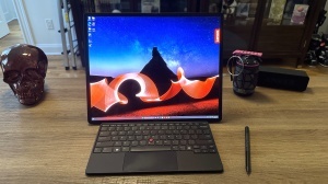 Lenovo Think ThinkPad T16 G4 Ultra 7 255U (12C (2P+8E+2LPE)/14T, up to 5.2GHz, 12MB), 2x16GB DDR5-5600, SSD 512GB NVMe, 16" WUXGA (1920x1200) AG IPS 500n LowPower, Intel Graphics, GLAN, WLAN, BT, 1xHDMI, 2xTB4, KybUK BL, FPR, S Win 11 Pro 21QE004CCX