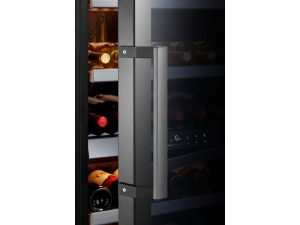 Vinska vitrina TESLA RW430M/E/dve zone/drvene police/193 boce/59,5x70,5x184,5/crna