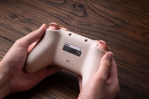 Bežični gamepad 8BitDo Ultimate 2C Windows/Android/TriMode/Hall Effect/Vibracija/typeC/Peach Edition - Img 2