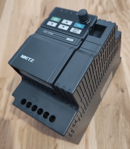 Inverter * NIETZ NZ2200-03R7G, 1PH 220V Output: 3PH 220V 16A, 3,7kW - Img 2