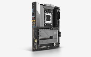MB AM5 SAPPHIRE B850A Nitro+ WIFI 7 1xDP 1xHDMI, 52123-03-40G - Img 2