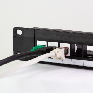 Patch Panel 1U, 24 prazan, sa nosačima kabla, 19 in - Img 2