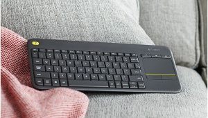 Logitech K400 Plus Wireless Touch Keyboard Black YU - Img 3