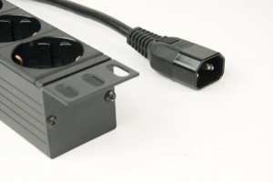 EG-PDU-014-C14 Gembird C14 Produzni kabl sa zastitom 8 uticnica 10A, PDU 1U 3M - Img 2