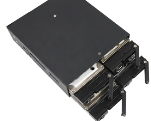 CHIEFTEC CMR-425 4 x 2.5 inča SATA crna fioka za hard disk - Img 2