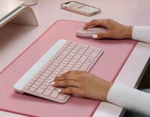 Logitech MK470 Slim Wireless Keyboard and Mouse, Rose - US - Img 3