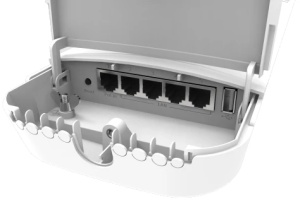 MikroTik RBOmniTikPG-5HacD OmniTik 5 PoE ac with RouterOS L4 with case,bela - Img 4