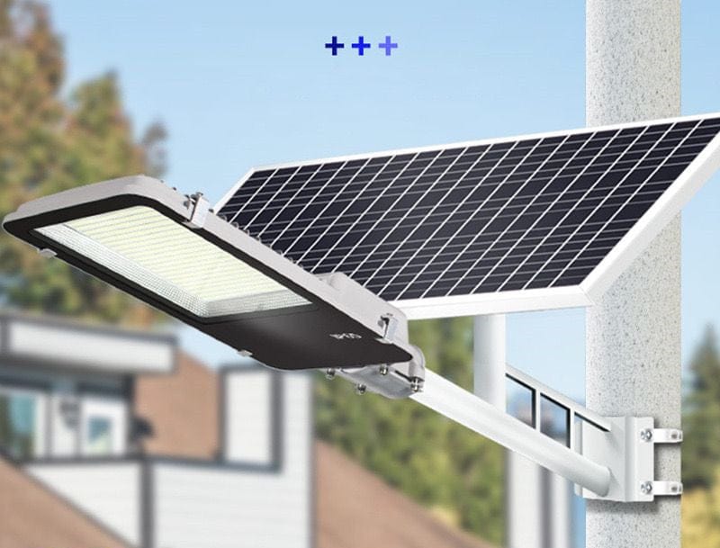 Proiector LED cu panou solar