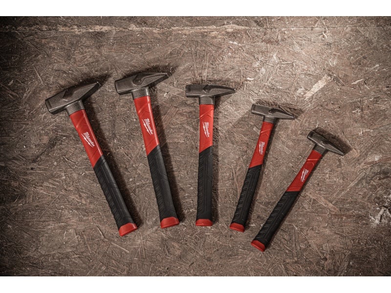 MILWAUKEE Sledge Hammer curbat 450 g cu mâner din fibră de sticlă, magnetic - 2 | YEO