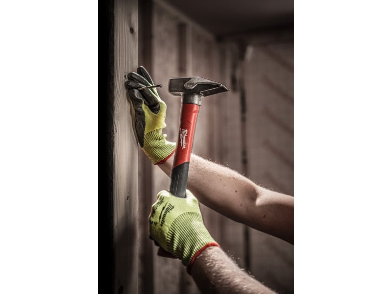 MILWAUKEE Sledge Hammer curbat 450 g cu mâner din fibră de sticlă, magnetic