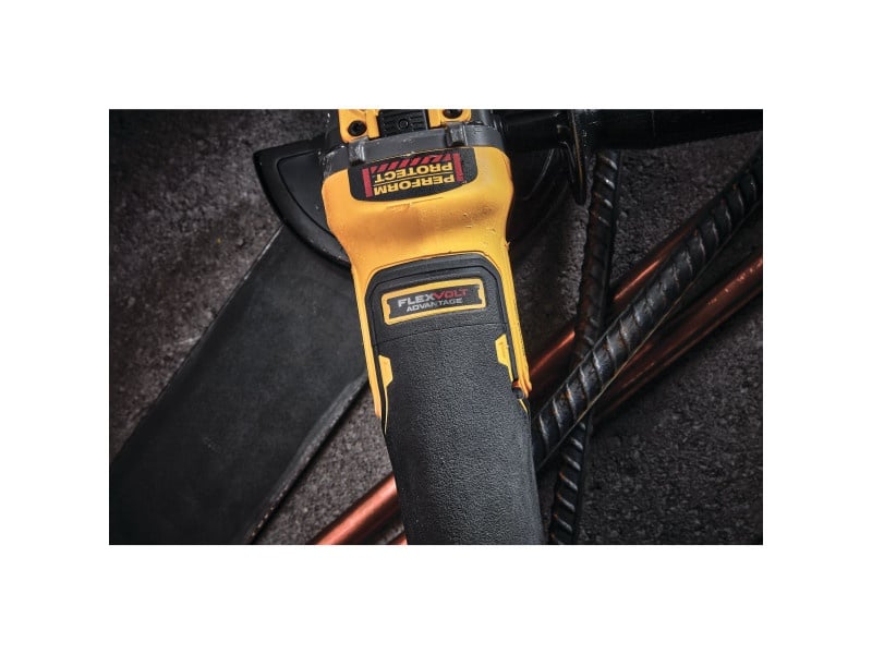 Polizor unghiular fără fir DEWALT 125 mm 18 V (1 x baterie 6.0 Ah + încărcător) DCG409T1 - 3 | YEO