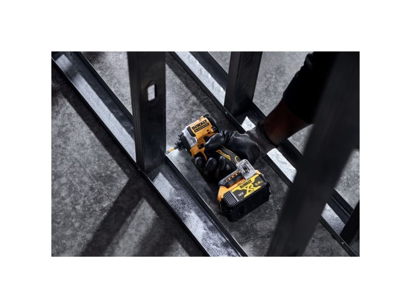 Șurubelniță cu impact fără fir DEWALT 1/4" 18 V fără perie de carbon 206 Nm (acumulator + fără încărcător) DCF850N