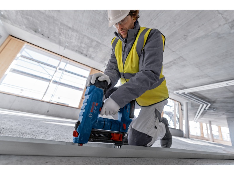 BOSCH BITURBO Pistol de bătut cuie pentru beton fără fir GNB 18V-38 (fără acumulator și încărcător) - 3 | YEO