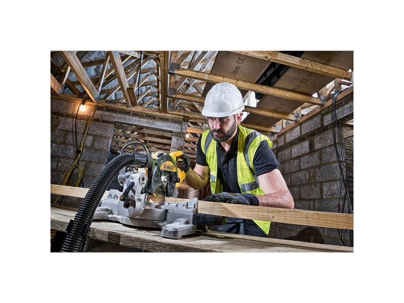DEWALT Ferăstrău circular 1400 W DWS774 - 4 | YEO