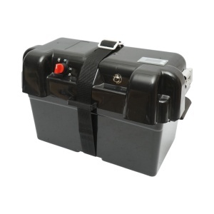 Cutie baterie auto 12V cu voltmetru DC 6-30V, intrerupator alimentare 100A, priza bricheta, afisaj LCD, 2xUSB 350x180x200mm, DISTP65