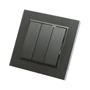 Intrerupator triplu negru incastrat 220V, 10AX, ABS 80x80mm, DISRP38