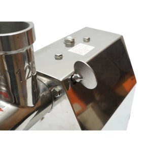 Masina de tocat carne electrica inox 1600W, 220V, capacitate 150 kg/h, adaptor carnati, 1 sita si 1 cutit incluse 380x210x415mm, DISVG63 - Img 12