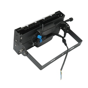 Proiectoare LED 100W, 220V, 6500K, IP67 negru 410x380x155mm, Cod: BK69204, Brand: BRECKNER GERMANY - Img 3