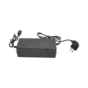 Incarcator baterie Li-ion 48V, 5A, 220V AC pentru masina electrica automata de spalat autobuze si camioane AAA548, AAA554 - Img 2