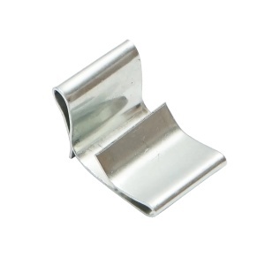 Set 50 cleme pentru capac jgheab otel galvanizat, BRECKNER GERMANY, DISNK62