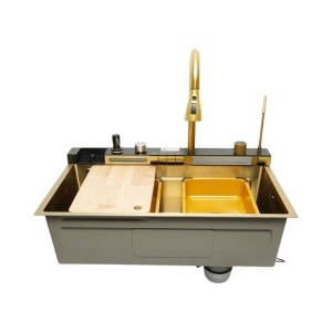 Chiuveta bucatarie multifunctionala din otel inoxidabil auriu PVD cu doua baterii, afisaj digital temperatura, doua cascade, dozator detergent, spalator pahare, scurgator, tava, tocator si accesorii incluse 75x46x22cm, DISVM34