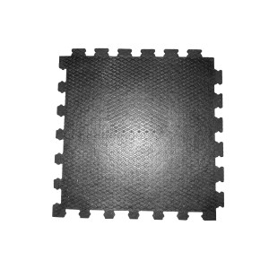 Covor din cauciuc cu striatii interconectabil 100x100x1.8cm pentru asternut odihna bovine Cod: DISEG25,