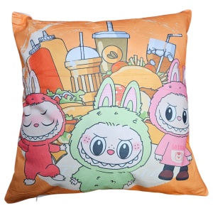 Pernă Decorativă Labubu 45×45 cm – Față de Pernă + Umplutură (Model 6)