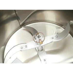 Moara electrica resturi vegetale si nutret 2.2kW, 220V, cuva inox 10L, 4 cutite incluse, DISUS66 - Img 6
