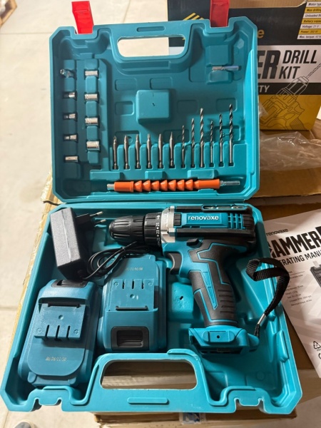 Комплект акумулаторна бормашина Renovaxe с двойна батерия и безчетков мотор
