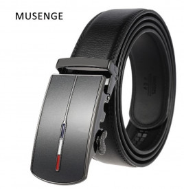 Модерен мъжки колан от естествена кожа със съвременен дизайн на закопчаване